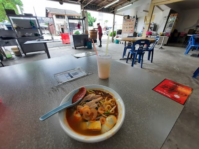 Bom Baa Kopitiam 消防咖啡店