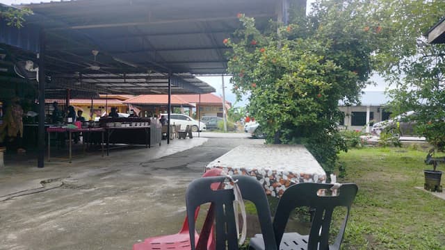 Nasi Campur Pokok Asam