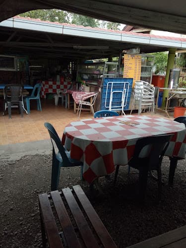 Dalam Kampung Cafe (MAZA Catering) Jarak Atas