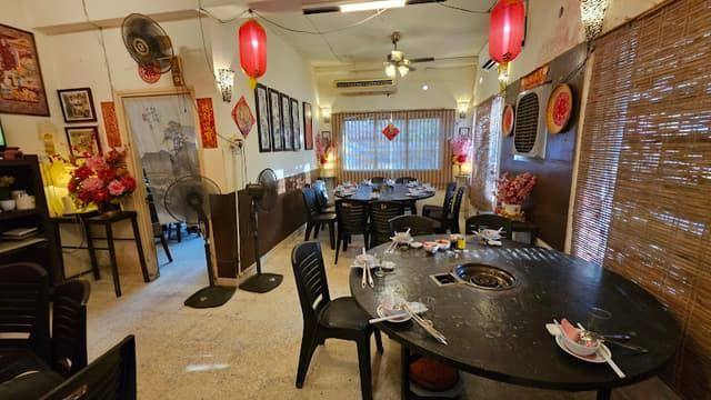 Kham Khee Restaurant