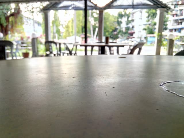 Kedai Tomyam,Pokok Jeri.
