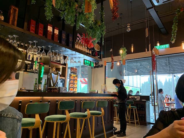The Seven Restaurant & Bar