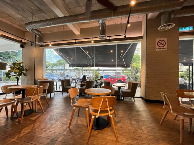 The Coffee Bean & Tea Leaf