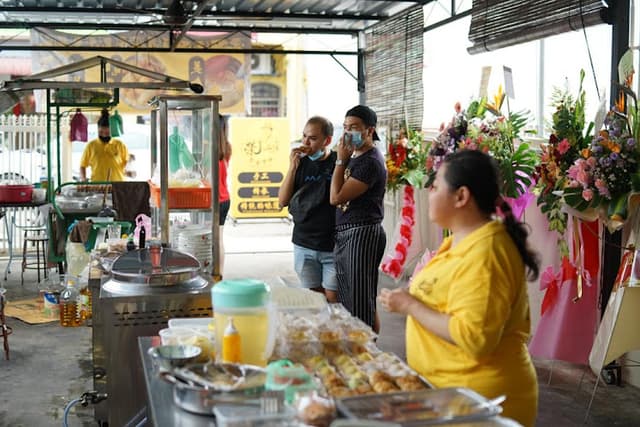 荣古早味 Eng Kor Cha Bi - Traditional Hokkien Savoury In Penang