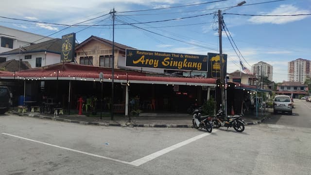 Restoran Aroy Singkang (Thai & Western)