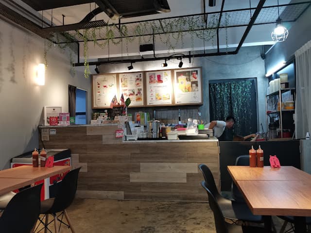 Yeah Moze 夜猫子 Cafe