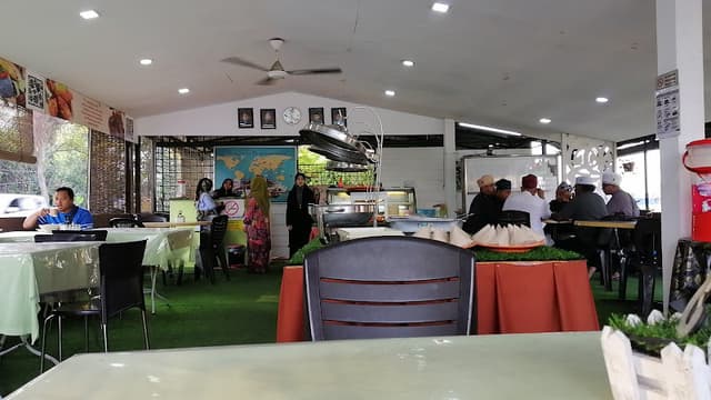 Kafe Ikhwan Lahar Yooi