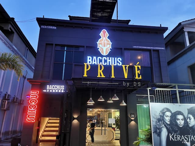 Bacchus Cafe & Rerstaurant