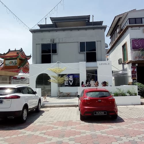 Level 2 Coffee & Food