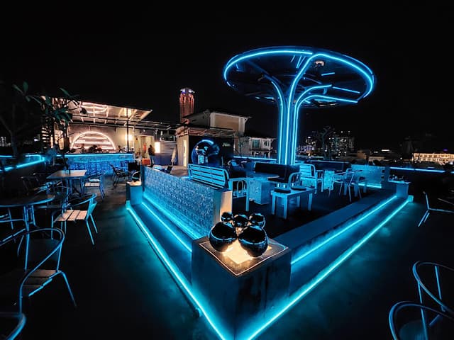 Sphere Rooftop Bar