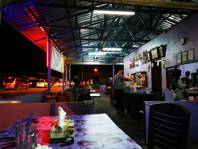 warung kopi simpang pokok tampang