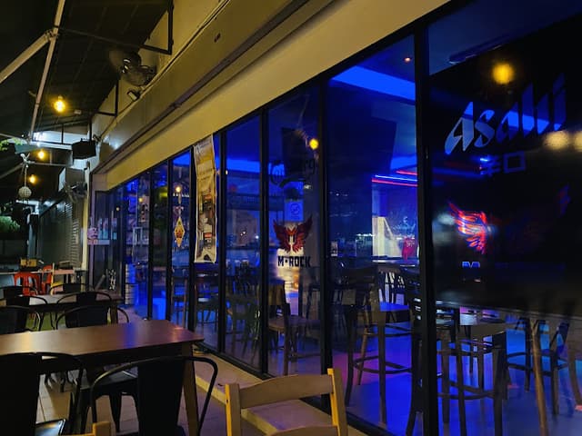 M-ROCK SPORTS BAR
