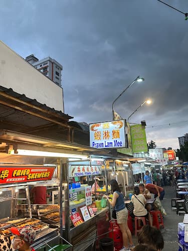 Gurney Drive Hawker Centre (新關仔角小販中心)