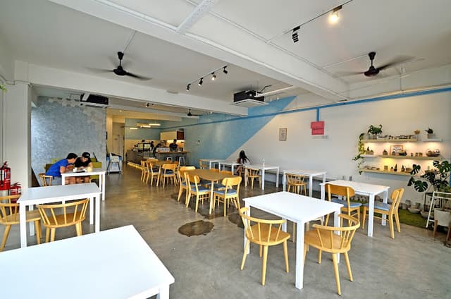 Fourspoons Ice-cream Cafe