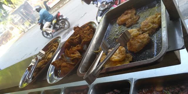 Kedai Makan D'Junjong