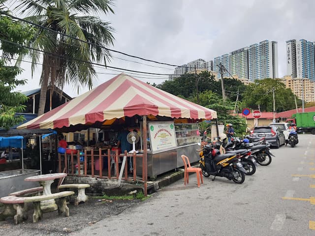 Restaurant Bawal Goreng Pokok Cheri