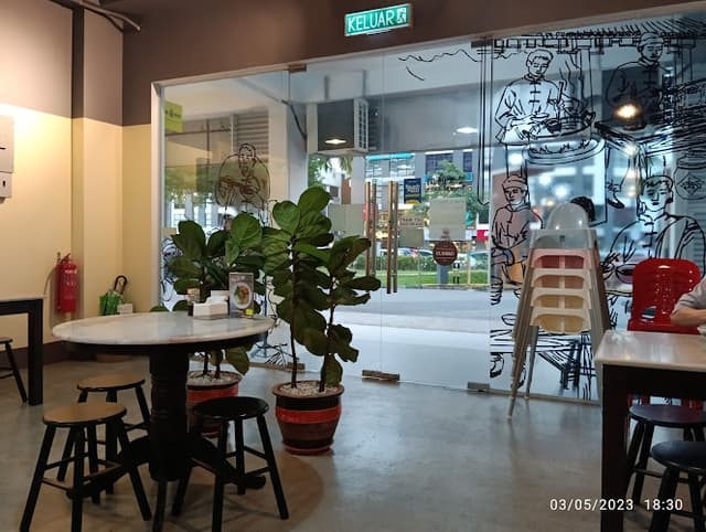Foodie Noodles Restaurant 福有面有福