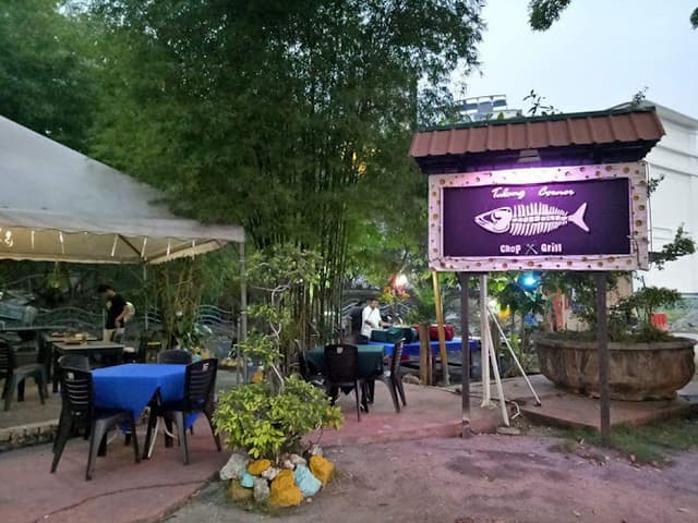 Tulang Corner Chop X Grill