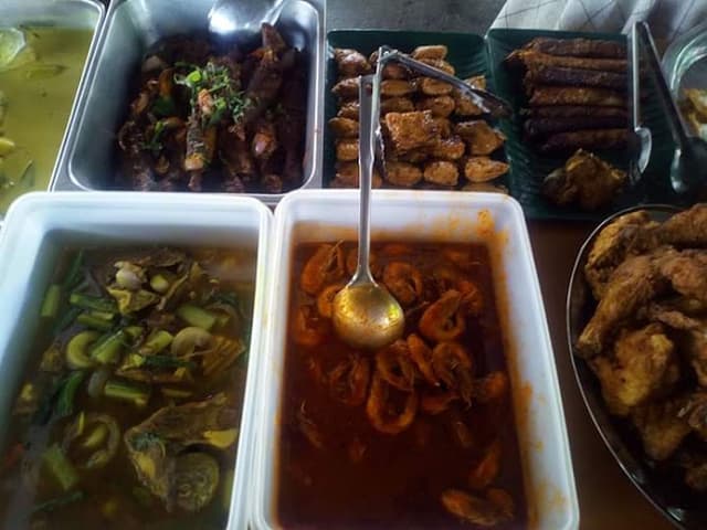 Warung nasi campur makcq