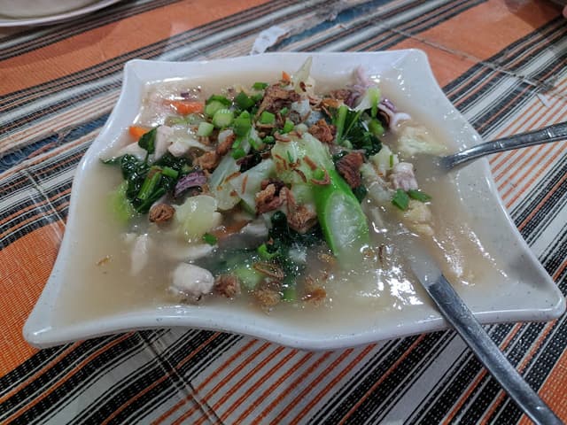 Su Tomyam