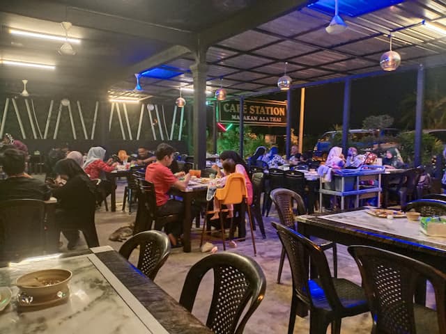 Cafe Station