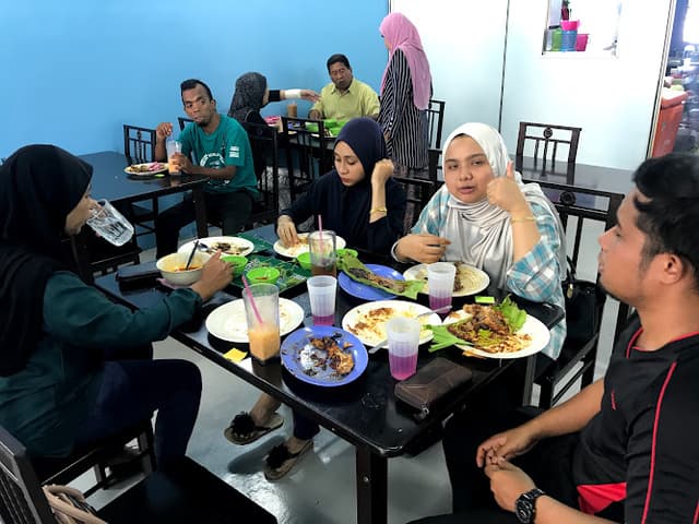 Restoran Mangkuk Tingkat