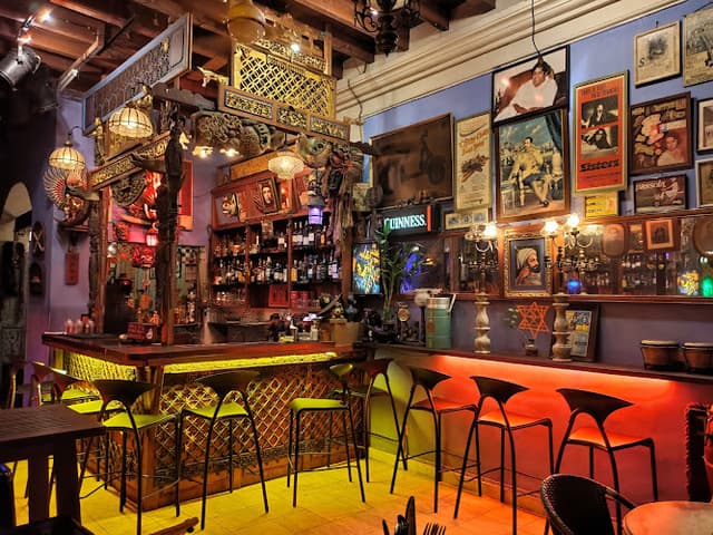 Junk Cafe