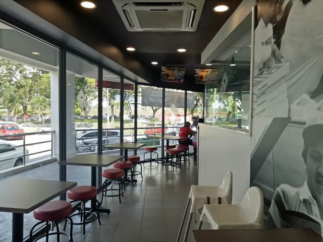 Domino's Sungai Ara