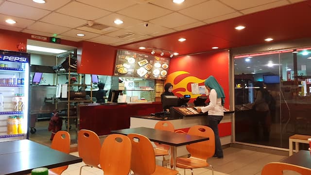 Pizza Hut Delivery (PHD) KEPALA BATAS