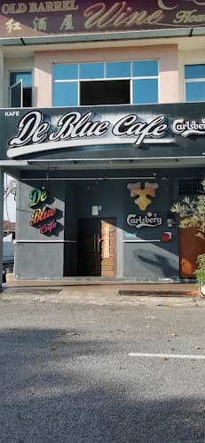 DE BLUE CAFE