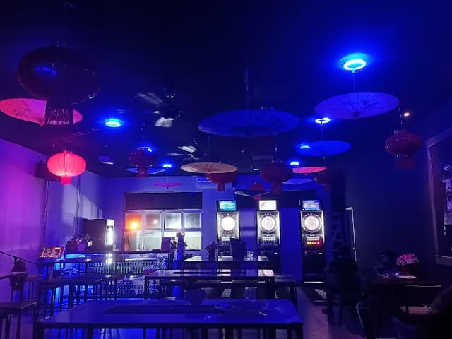 The Ni9ht Cafe & Bar